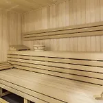 Famixdom Royal Wellness & Centrum Lägenhetshotell