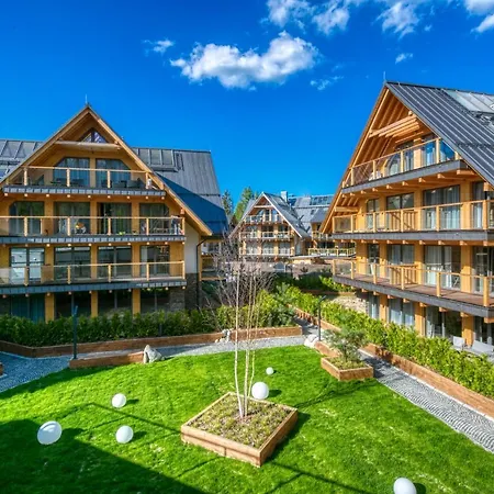 Famixdom Royal Wellness&spa Centrum Hotel apartamentowy 3*