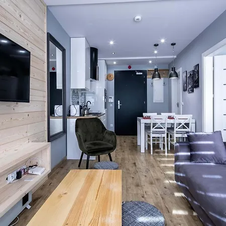 Famixdom Royal Wellness & Centrum Apart-hotel Zakopane