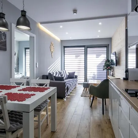 Famixdom Royal Wellness&spa Centrum Hotel apartamentowy