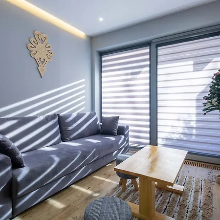 Hotel apartamentowy Famixdom Royal Wellness&spa Centrum 3*