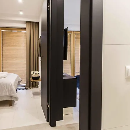 Famixdom Royal Wellness & Centrum 3*