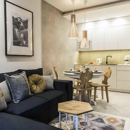 Famixdom Royal Wellness&spa Centrum 3*