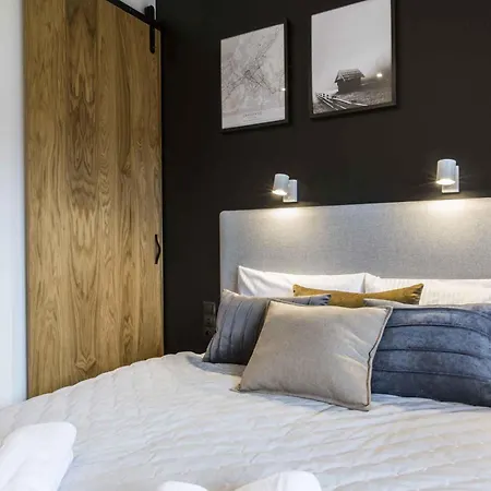 Famixdom Royal Wellness&spa Centrum Hotel apartamentowy