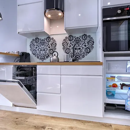 Famixdom Royal Wellness&spa Centrum 3*