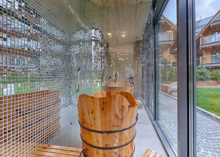 公寓式酒店 Famixdom Royal Wellness & Centrum 3*