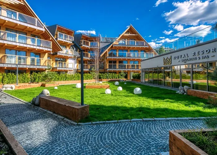 Famixdom Royal Wellness & Centrum 3* 扎科帕内