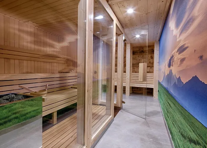 Ξενοδοχείο με διαμερίσματα Famixdom Royal Wellness & Centrum Ζακοπάνε