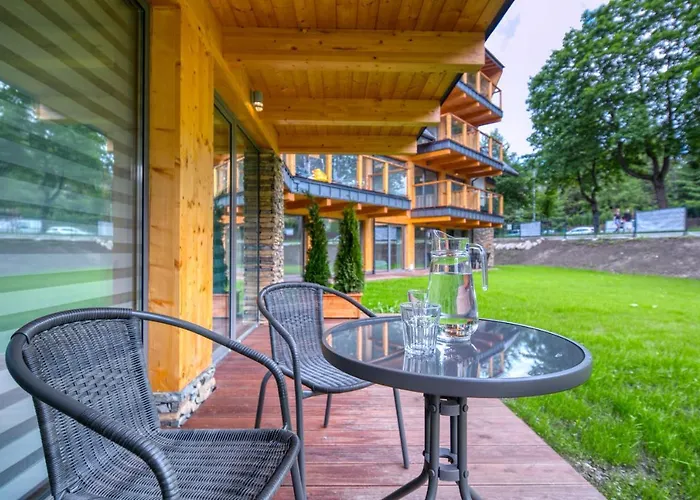 Famixdom Royal Wellness & Centrum Ζακοπάνε