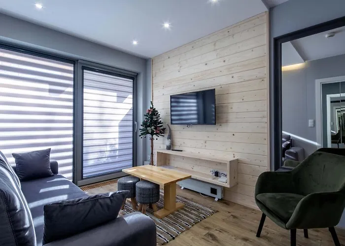 公寓式酒店 Famixdom Royal Wellness & Centrum 3*