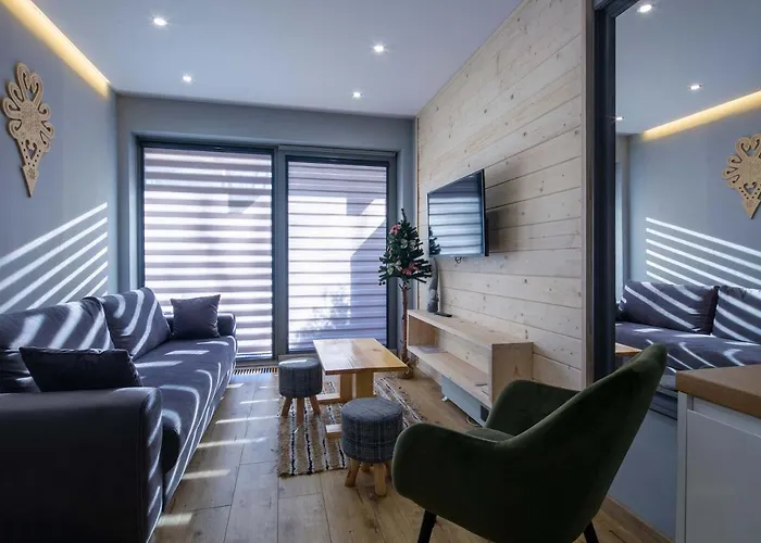 Ξενοδοχείο με διαμερίσματα Famixdom Royal Wellness & Centrum Ζακοπάνε