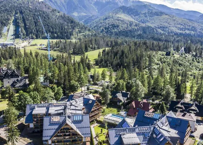 Ξενοδοχείο με διαμερίσματα Famixdom Royal Wellness & Centrum Ζακοπάνε