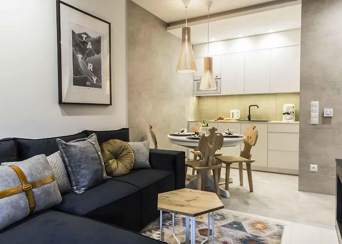 Famixdom Royal Wellness & Centrum 3*