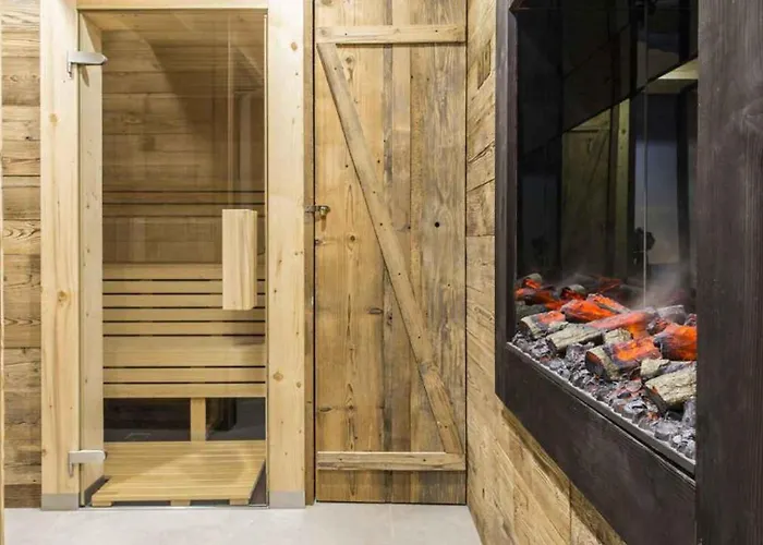 Famixdom Royal Wellness & Centrum Ξενοδοχείο με διαμερίσματα