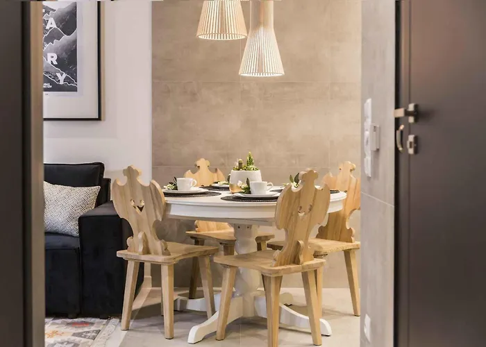 Famixdom Royal Wellness & Centrum Ξενοδοχείο με διαμερίσματα 3*