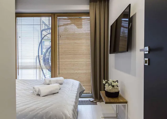 Ξενοδοχείο με διαμερίσματα Famixdom Royal Wellness & Centrum Ζακοπάνε