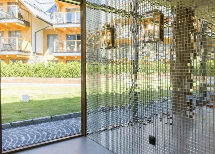 Famixdom Royal Wellness & Centrum