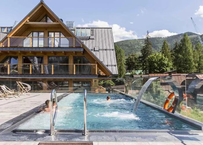 公寓式酒店 Famixdom Royal Wellness & Centrum 扎科帕内