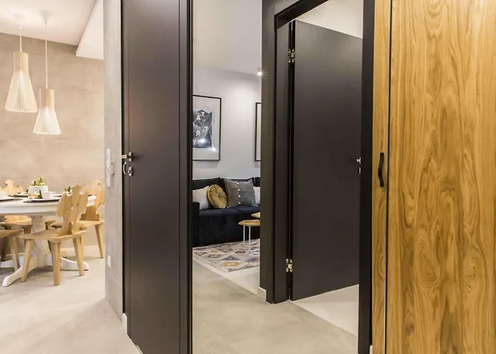 Famixdom Royal Wellness & Centrum 3*