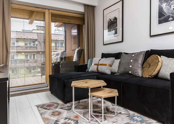 Famixdom Royal Wellness & Centrum 3* Ζακοπάνε