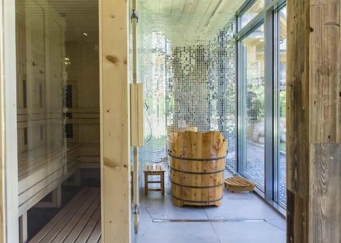 Famixdom Royal Wellness & Centrum