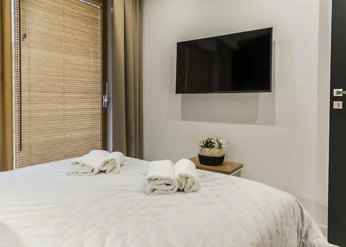 Ξενοδοχείο με διαμερίσματα Famixdom Royal Wellness & Centrum Ζακοπάνε