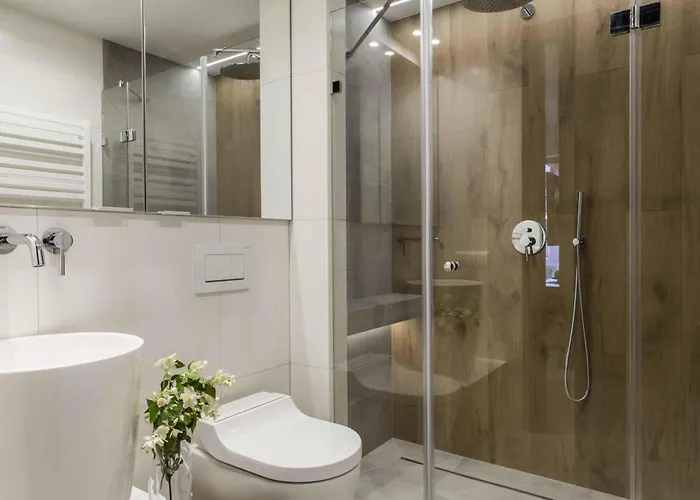 Famixdom Royal Wellness & Centrum 3*