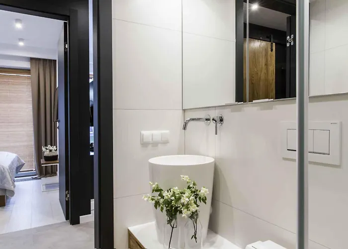 公寓式酒店 Famixdom Royal Wellness & Centrum 3*