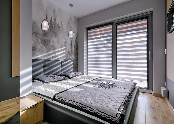 Famixdom Royal Wellness & Centrum Ζακοπάνε